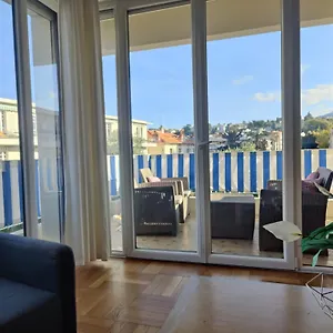 https://grand-appartement-terrasse-parking.fr-provencehotel.com